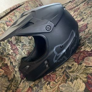 Fox V1 Helmet